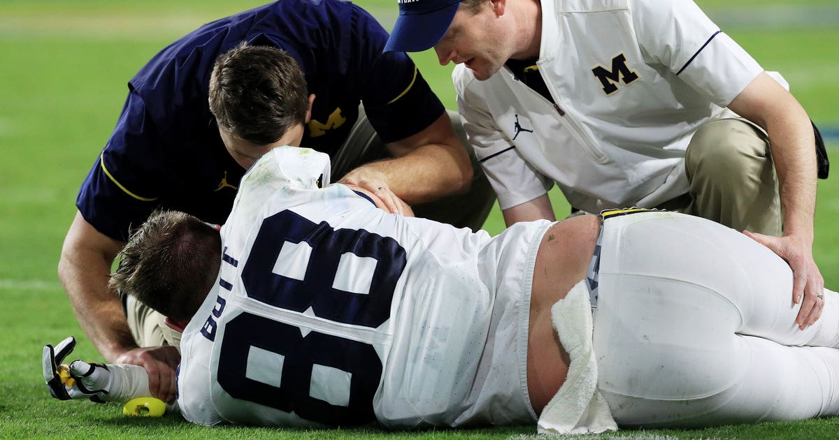 New Broncos TE Jake Butt lands huge insurance payout after free fall in NFL Draft - FOXSports.com