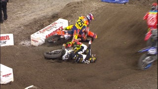 SX: Jason Anderson Shoves Vince Friese After On-Track Incident - Anaheim 2 2017