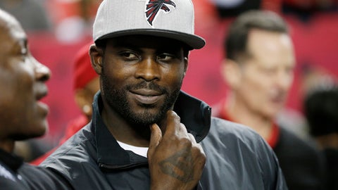 Michael Vick says he's retired after not playing 2016 season