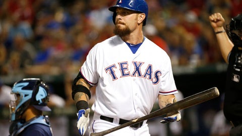 Josh Hamilton has knee surgery