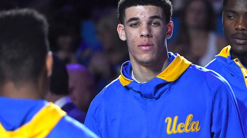 Lonzo Ball's Dad: 'I Want Him to Be a Laker' Lonzo Ball's Dad: 'I Want Him to Be a Laker'