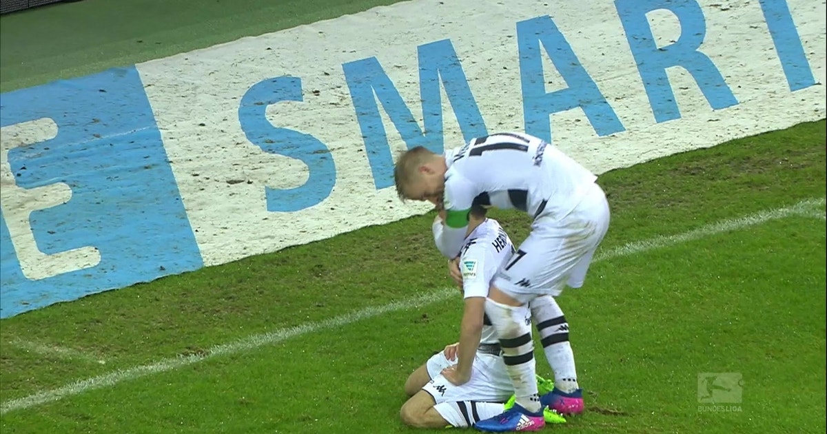 Borussia Monchengladbach vs. SC Freiburg | 2016–17 Bundesliga Highlights - FOXSports.com