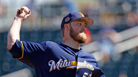 Morales homer, Jays bullpen combine for win over Brewers