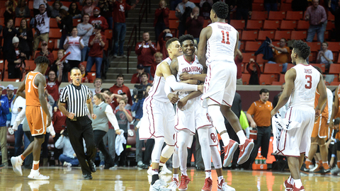 Second half surge leads Oklahoma past Texas 70-66