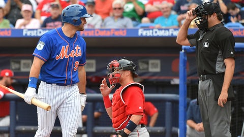 Woman Loitering at Mets Stadium Claims to Be Tebow's Girlfriend