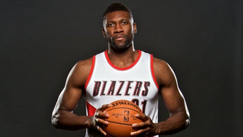 Festus Ezeli Reportedly Will Have Rare Surgery Involving Cadaver Donor Festus Ezeli Reportedly Will Have Rare Surgery Involving Cadaver Donor