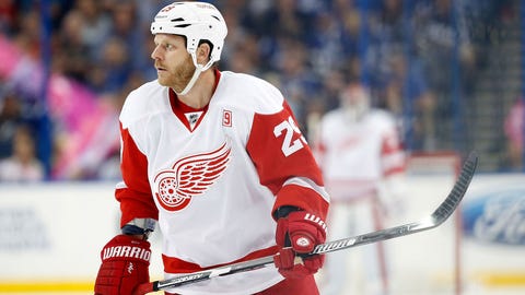 Kings trade Dwight King to Canadiens in deadline-day deal