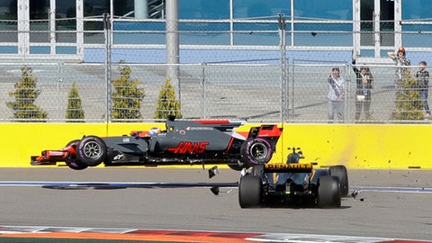 Ricciardo retires from Russian Grand Prix Ricciardo retires from Russian Grand Prix