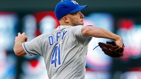 Moustakas' homer gives Royals 3-2 win over Angels Moustakas' homer gives Royals 3-2 win over Angels
