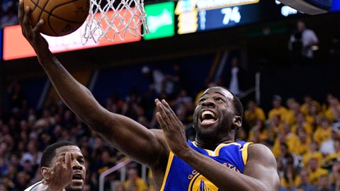 Curry's 30 lead Warriors to sweep after 121-95 win over Jazz Curry's 30 lead Warriors to sweep after 121-95 win over Jazz