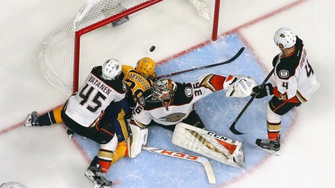 Ducks even Western finals at 2, beating Predators 3-2 in OT Ducks even Western finals at 2, beating Predators 3-2 in OT