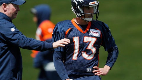 Day 1 of OTAs gives early edge to Siemian
