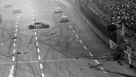 Stenhouse Jr. takes Talladega
