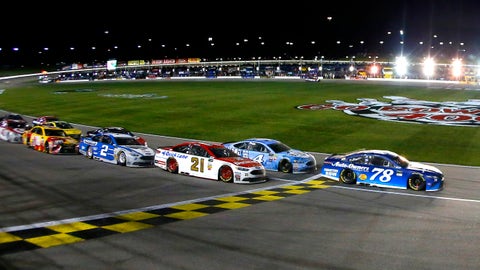 Martin Truex Jr.'s restart prowess propels him to Kansas win Martin Truex Jr.'s restart prowess propels him to Kansas win