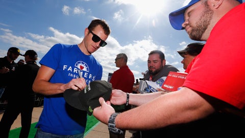 Regan Smith: Regan Smith in #43 for Almirola at Charlotte