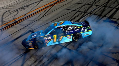 Stenhouse Jr. takes Talladega