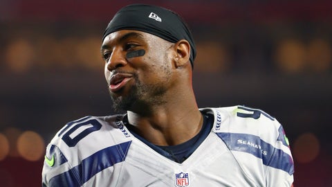 Colts bring in S Powell, WR Briggs on eve of minicamp