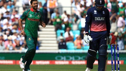 Woakes ruled out of Champions Trophy with side strain Woakes ruled out of Champions Trophy with side strain