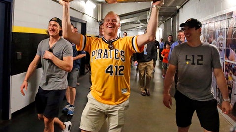 500000 fans may attend parade for Penguins' Stanley Cup win