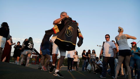 Expansion draft roundup: Vegas' roster begins to take shape