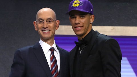 LaVar Ball Says Lonzo Will Take The Lakers To The Playoffs