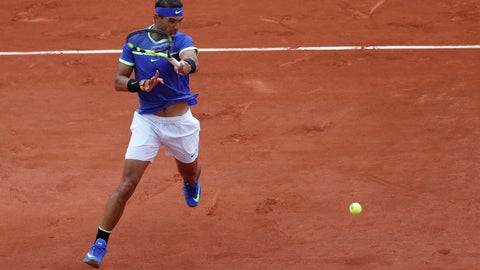 Cornet, Garcia advance in boost for home fans at French Open