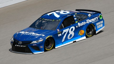 Kyle Larson holds off Chase Elliott for 2nd win of season Kyle Larson holds off Chase Elliott for 2nd win of season