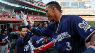 WATCH: Brewers, Reds combine for 7 home runs