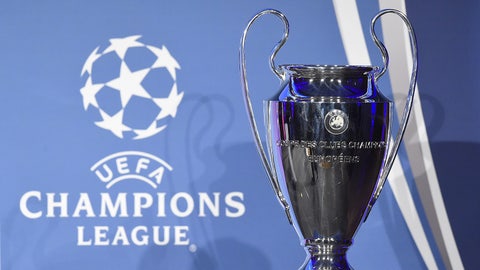 Benfica Hold The Advantage Over Dortmund And PSG Thrash Barcelona 4-0