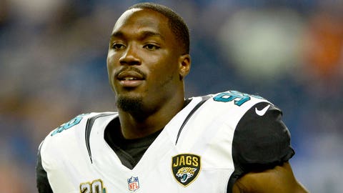 http://b.fssta.com/uploads/content/dam/fsdigital/fscom/nfl/images/2015/08/30/AFCSouth/Jacksonville-Jaguars-defensive-end-Chris-Smith.vresize.480.270.high.0.jpg