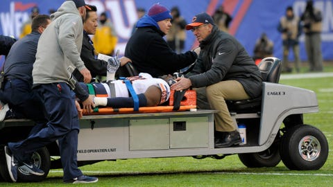 Bears LB Leonard Floyd on concussion: 'You don't think the same' Bears LB Leonard Floyd on concussion: 'You don't think the same'