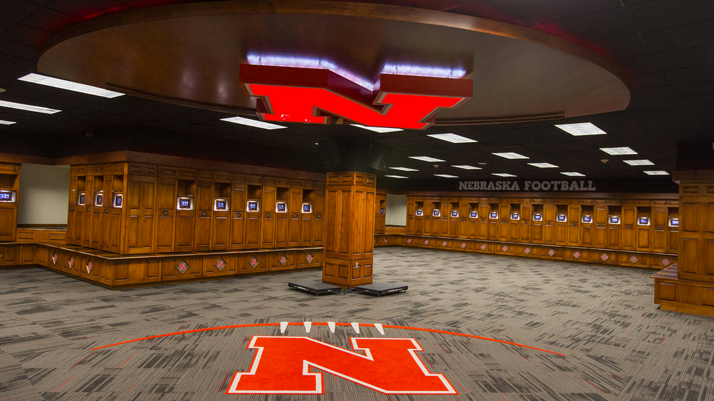 The 15 Most Jaw Dropping College Football Locker Rooms Fox