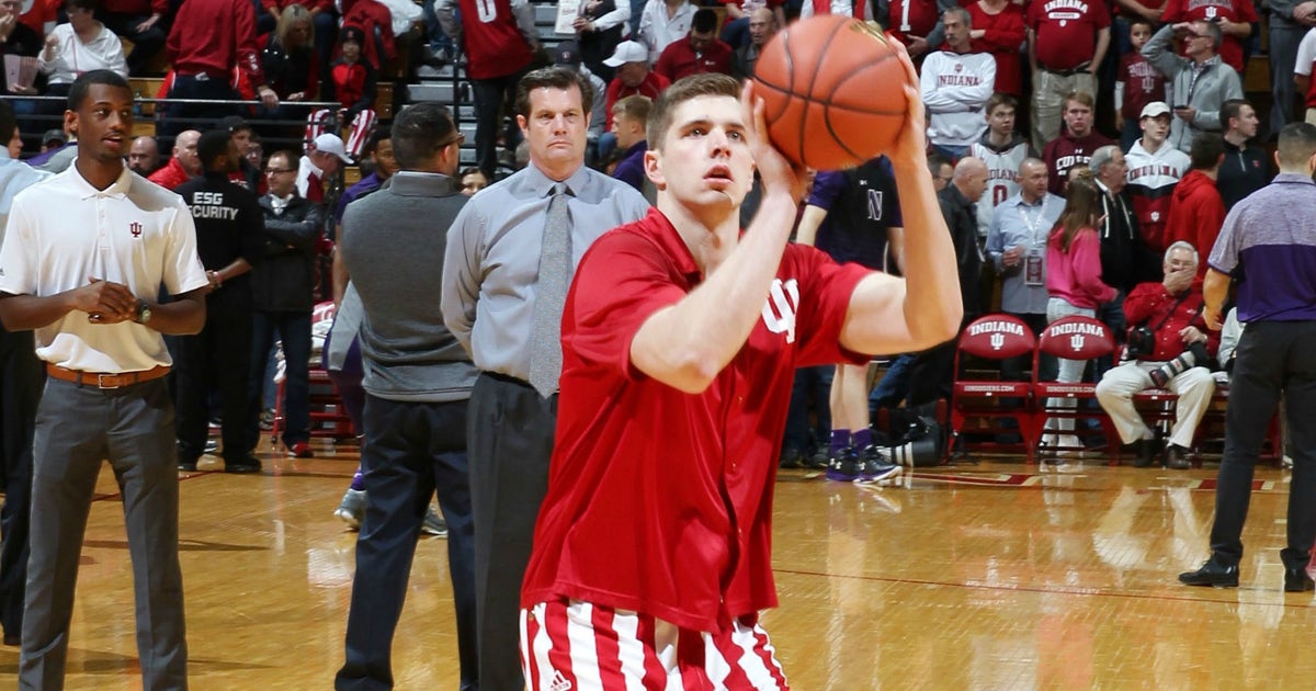 Watch Indiana's Collin Hartman Propose To Girlfriend On 'Senior Night'