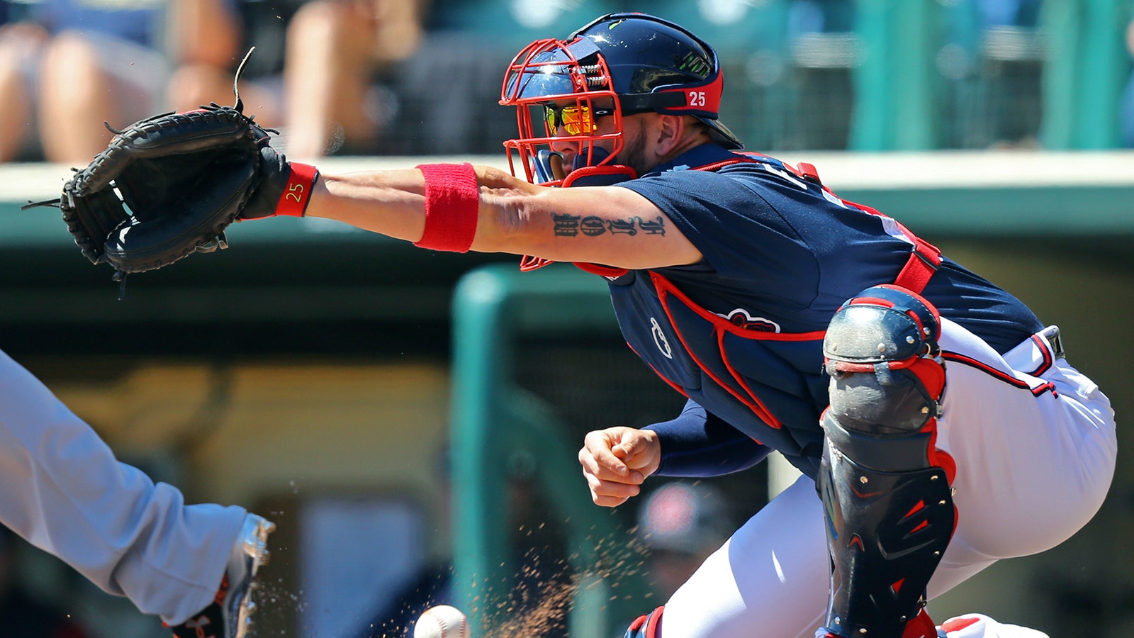 tyler flowers batting gloves