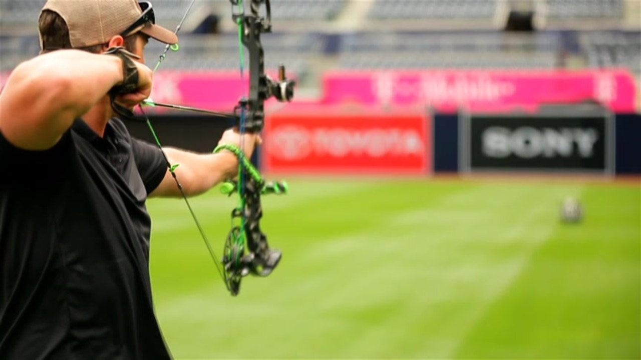 Hunter Renfroe Shows Off His Bow And Arrow Skills