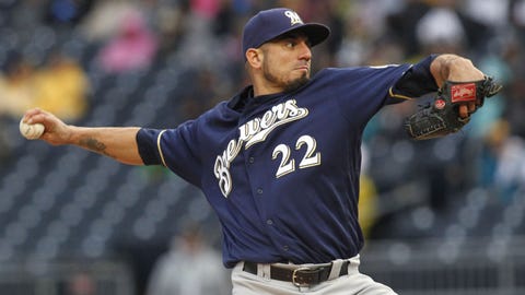 Giants Rally Late; Beat Brewers 4-2