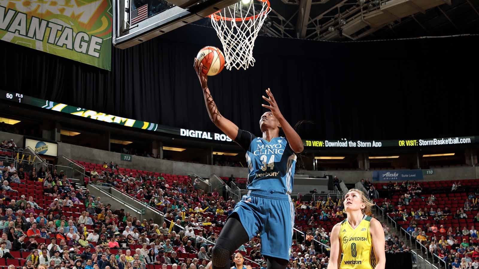 sylvia fowles dunk