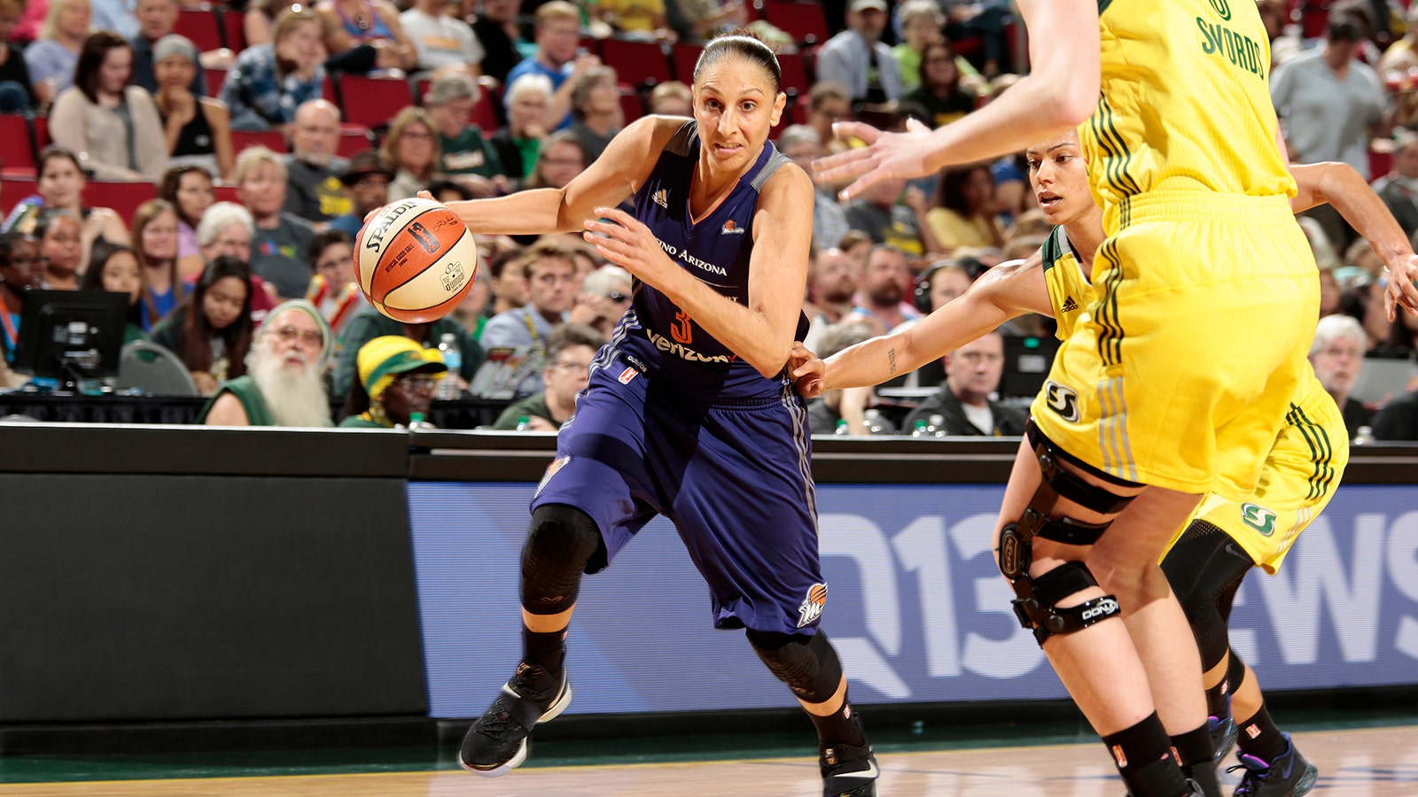 diana taurasi dunk