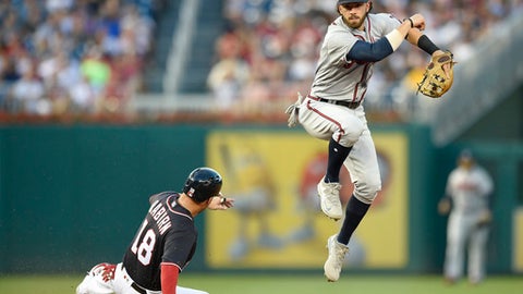 Braves to demote struggling shortstop Dansby Swanson to minors