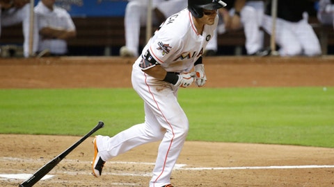 Mets acquire AJ Ramos in trade with Marlins