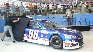 Dale Earnhardt Jr. unveils Darlington Throwback paint scheme