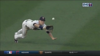 WATCH: Twins' Kepler makes another diving catch in right field