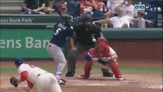 WATCH: Brewers' Villar, Braun provide RBI in loss to Phillies