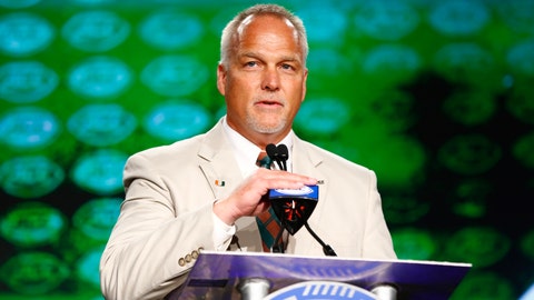 Miami Hurricanes center Nick Linder to sit out this year before transferring