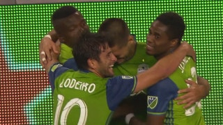Clint Dempsey scores stoppage-time winner as Sounders knock off Minnesota United | 2017 MLS Highlights