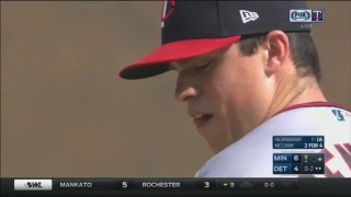WATCH: Twins' Hildenberger notches first MLB save