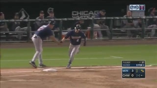 WATCH: Twins score 8 of 10 runs on homers in Game 2 win