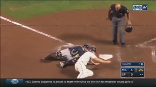 WATCH: Brewers' Perez, Pina hold off Giants with stellar defense