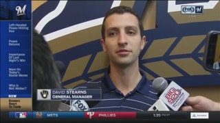 Brewers' Stearns, Counsell on acquisition of switch hitter Neil Walker
