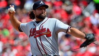 Braves LIVE To Go: R.A. Dickey dazzles as Braves tame Cardinals
